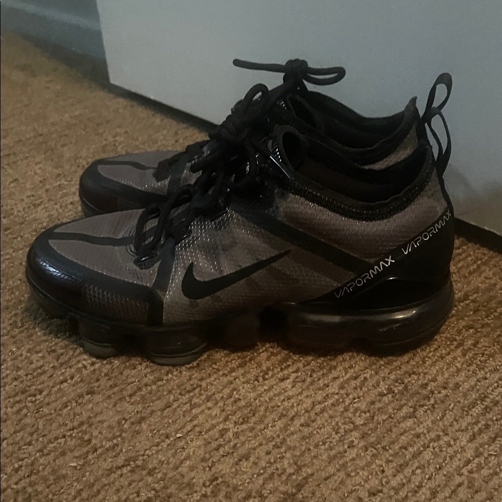 Nike Vapormax Dark Gray Sneakers